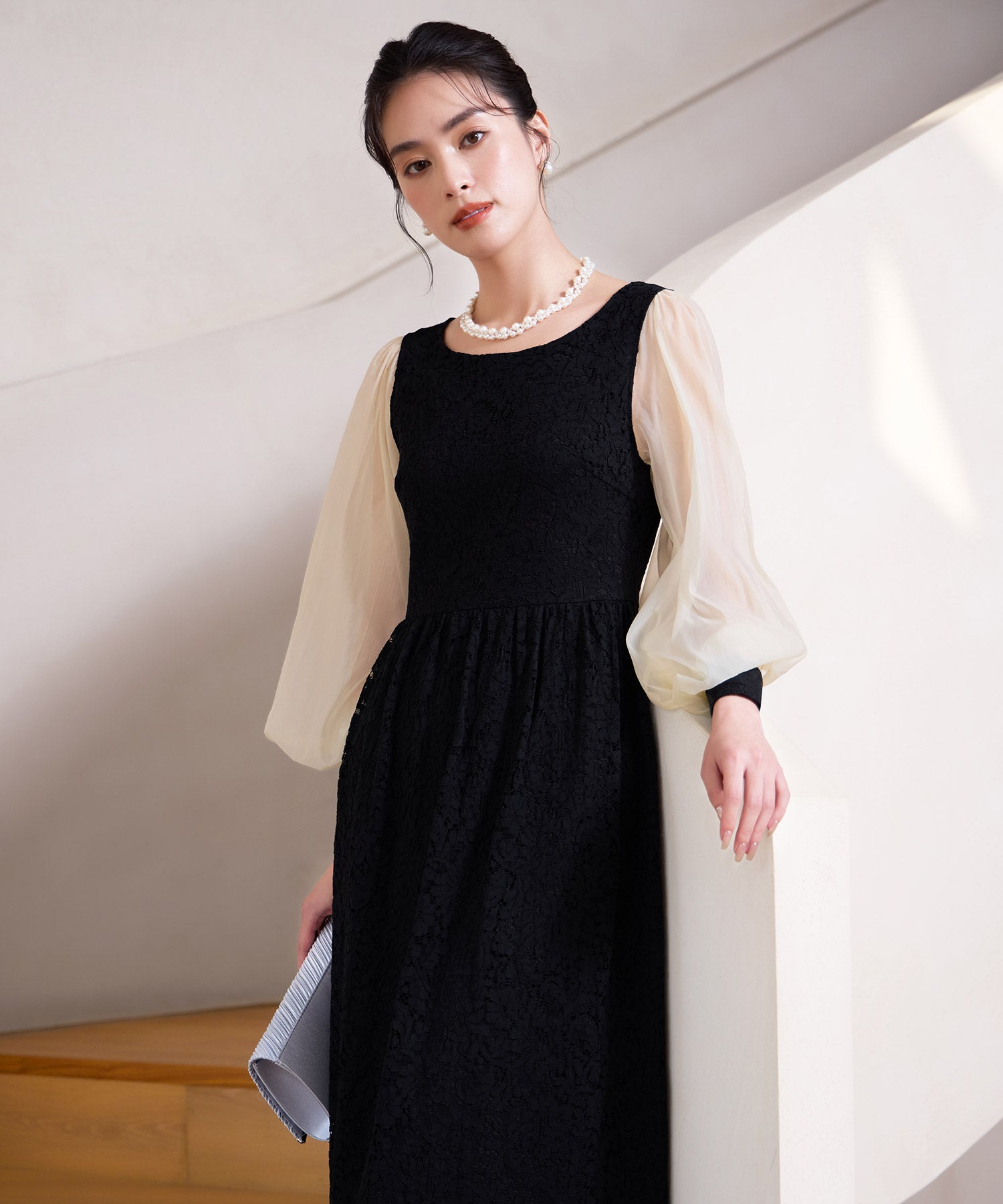 レースとシアー素材を切り替えた大人ドレスワンピースcy88620 ブラック