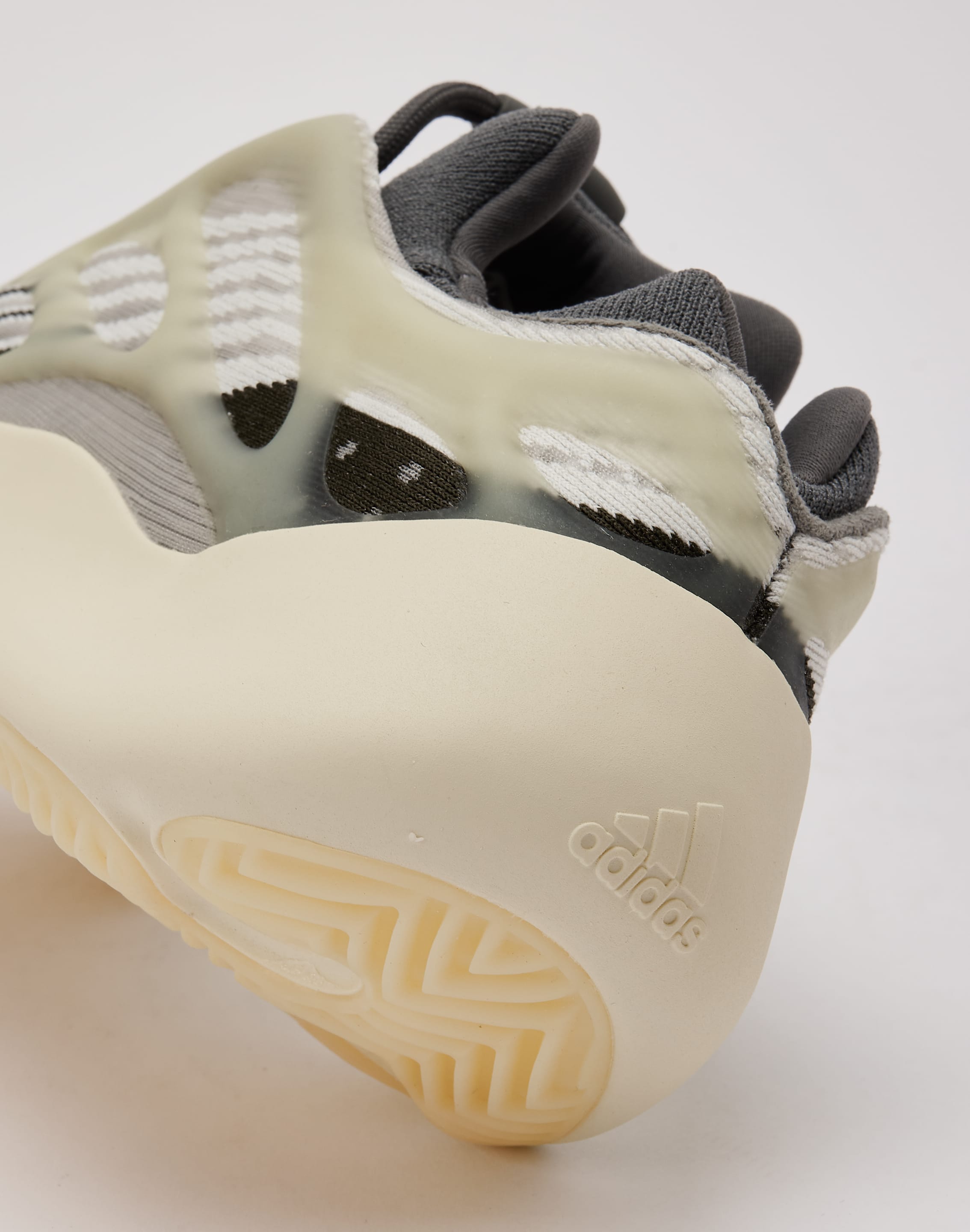 Adidas Yeezy 700 V3 'Fade Salt' Grade-School – DTLR