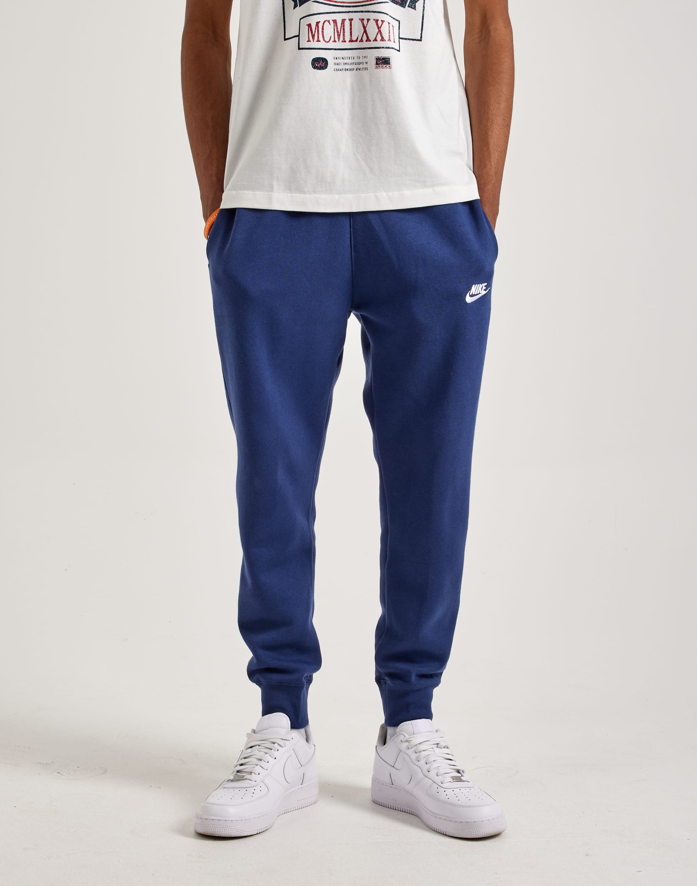 Nike Club Fleece Joggers – DTLR
