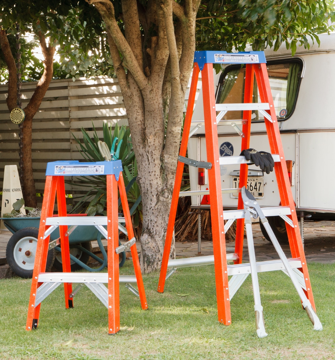 ガレージに置いて絵になる脚立 | 他にはないカラー展開(並び順：価格