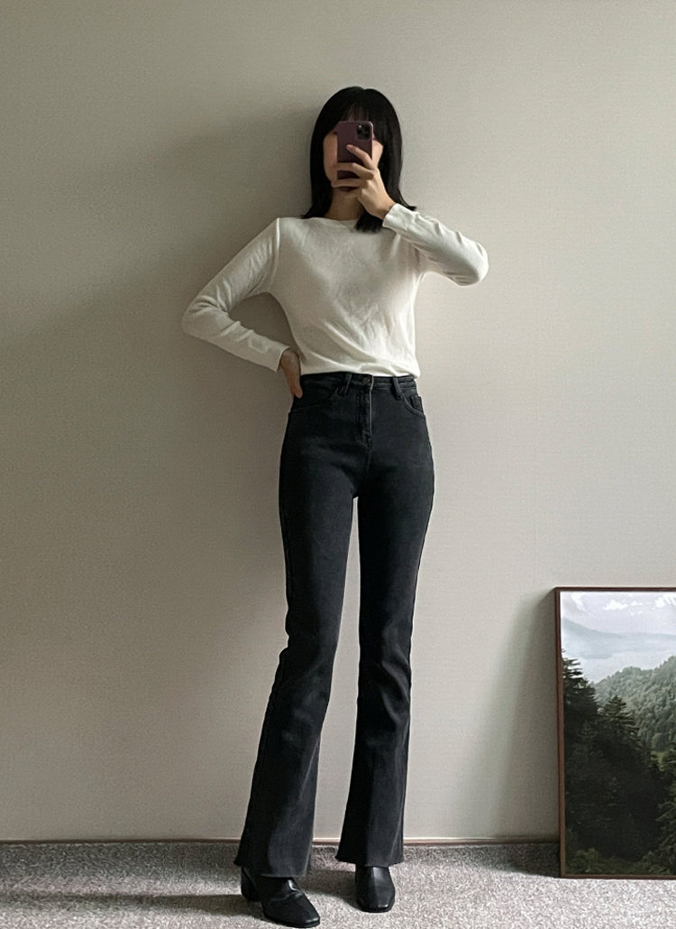 ファー裏地ブラックフレアデニムパンツ | レディースファッション通販