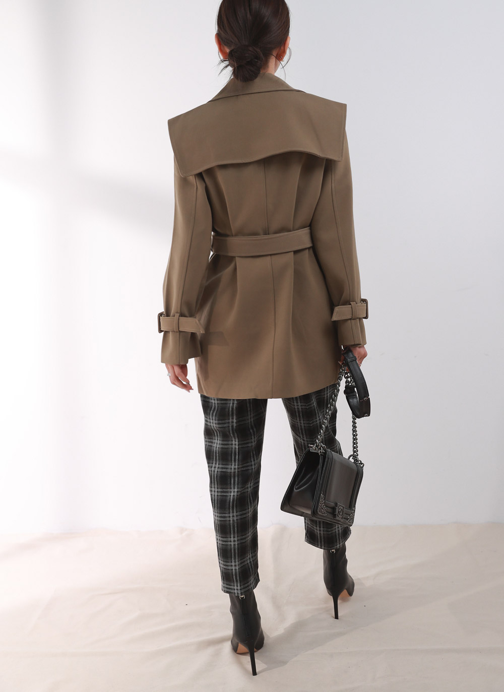 セーラーカラー&ベルト付ダブルトレンチコート | レディース