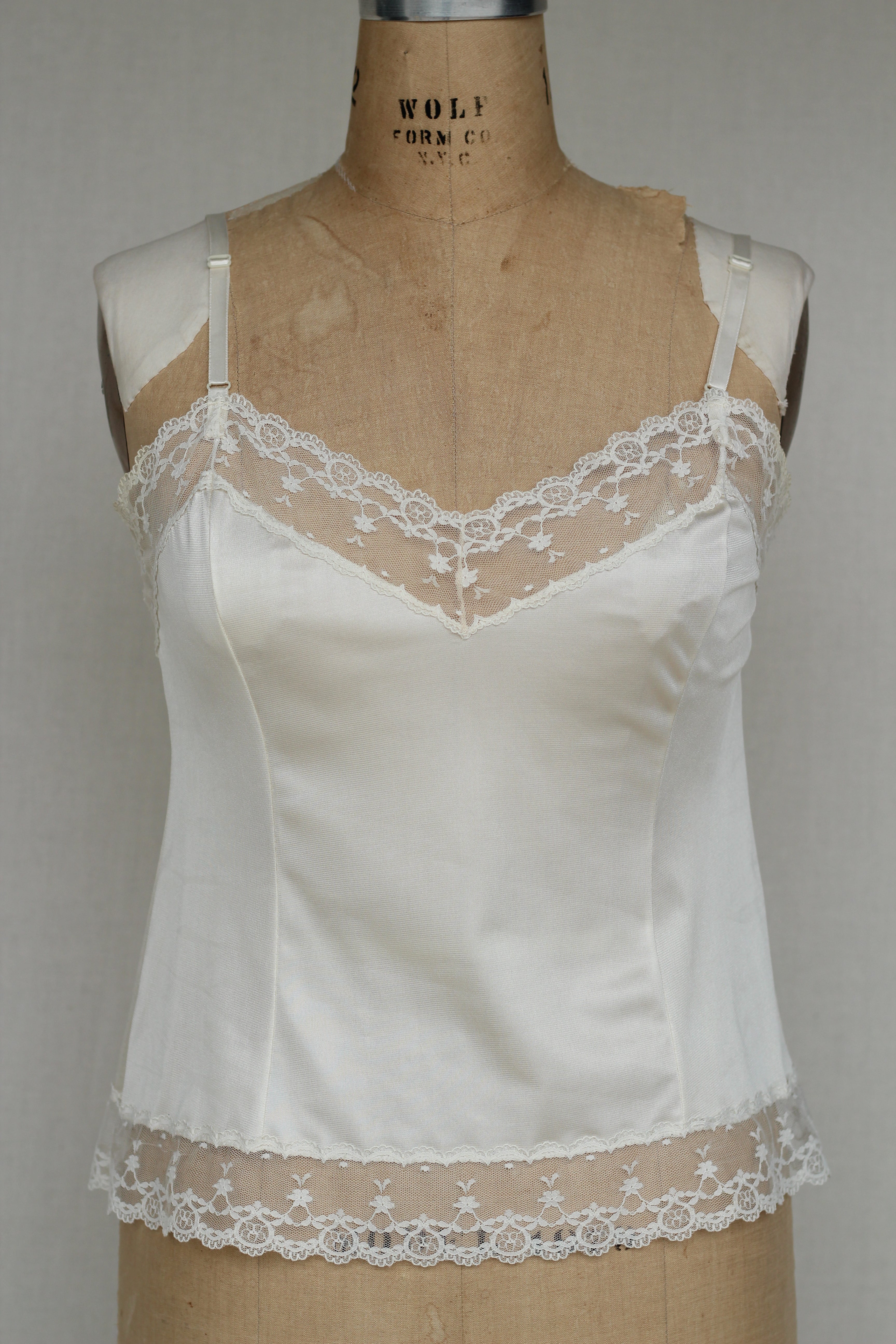 Fortune Ivory Lace Vintage Camisole – Emillie and Harlow