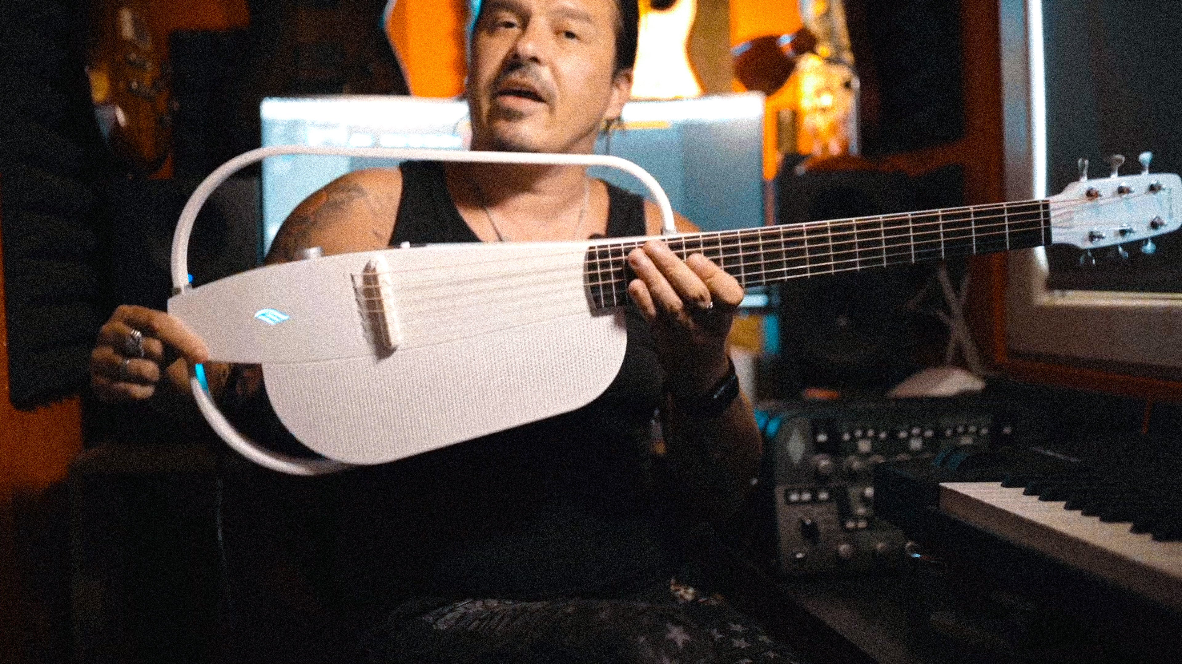 ENYA NEXG 2: Smart Silent Travel Guitar with Looper