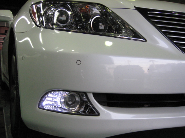 88ハウス マリンウェーブのブログ：LEXUS LS460 HID ヘッドライト