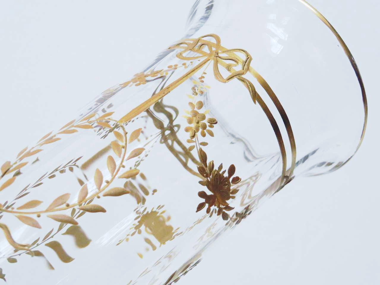 バカラ 金彩リボンガーランド フラワーベース - 薔薇と天使のアンティーク