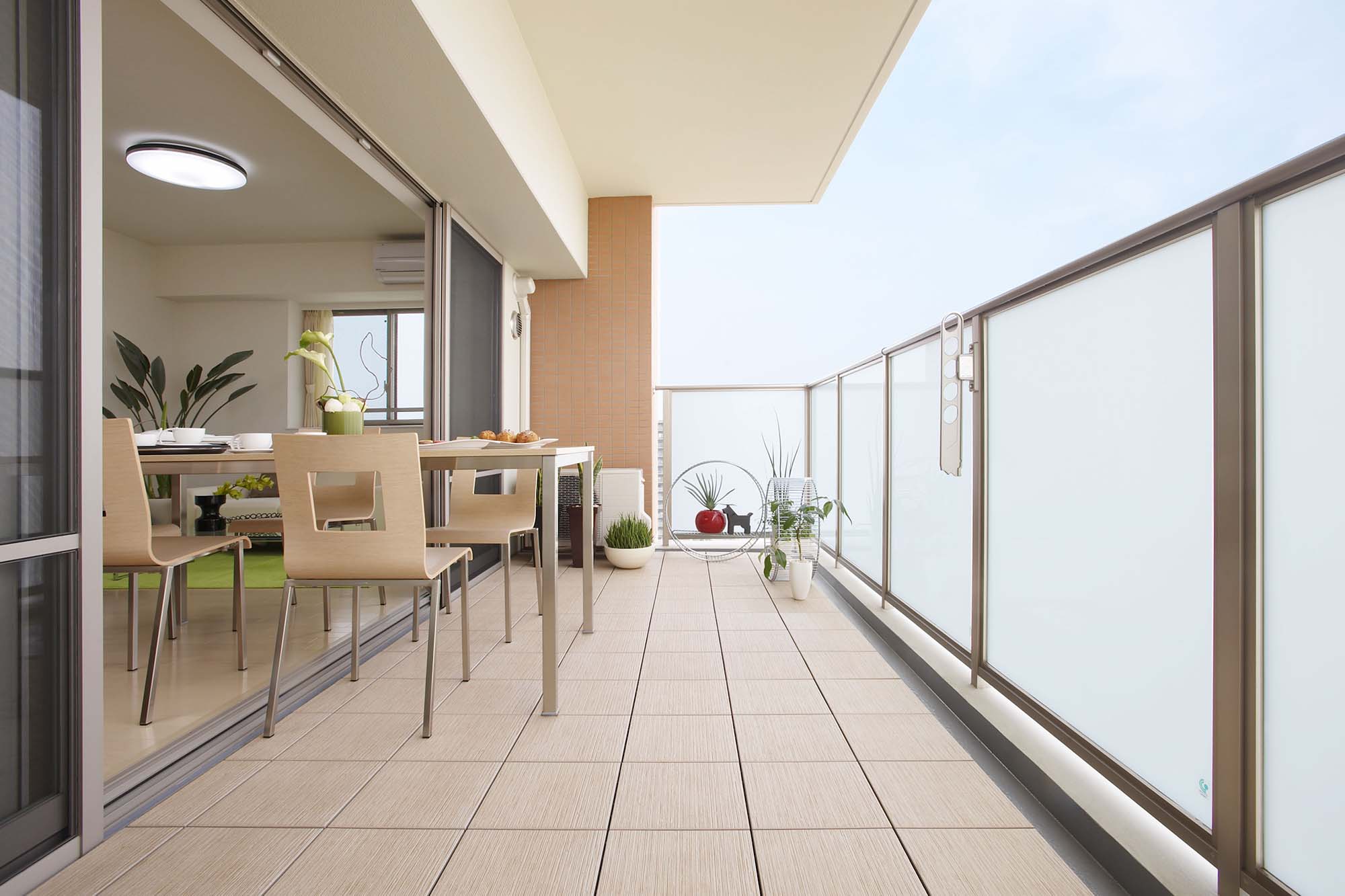 リンクトーン | 商品紹介 | 【クレガーレ】積水化学のバルコニータイル