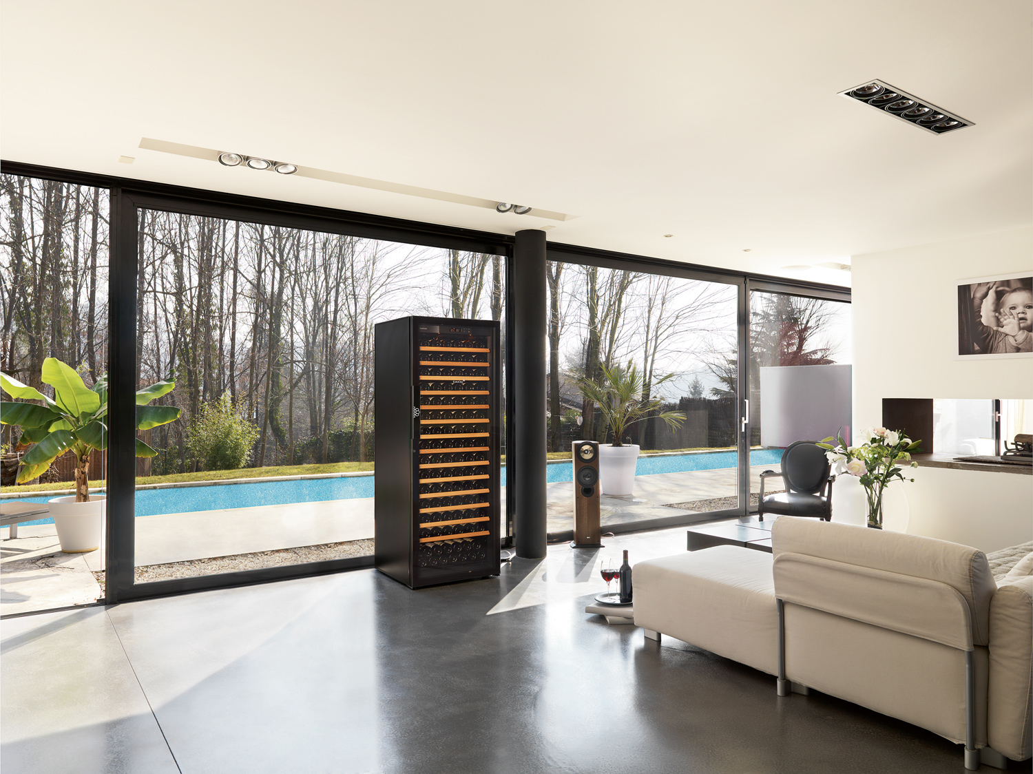 EUROCAVE 【 ユーロカーブ 】