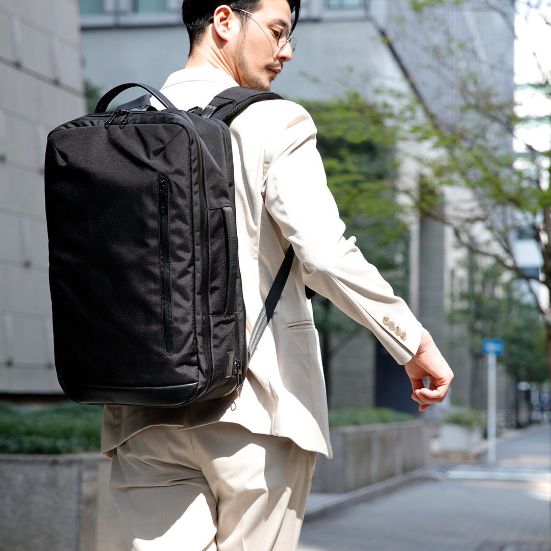 Evoon トラベルバックパック・容量27L~拡張時40L【3営業日以内に発送】