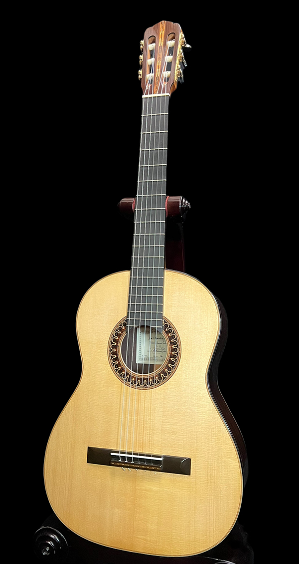 ギター・舶来品｜クラシックギターとマンドリンの専門店 フォレストヒル