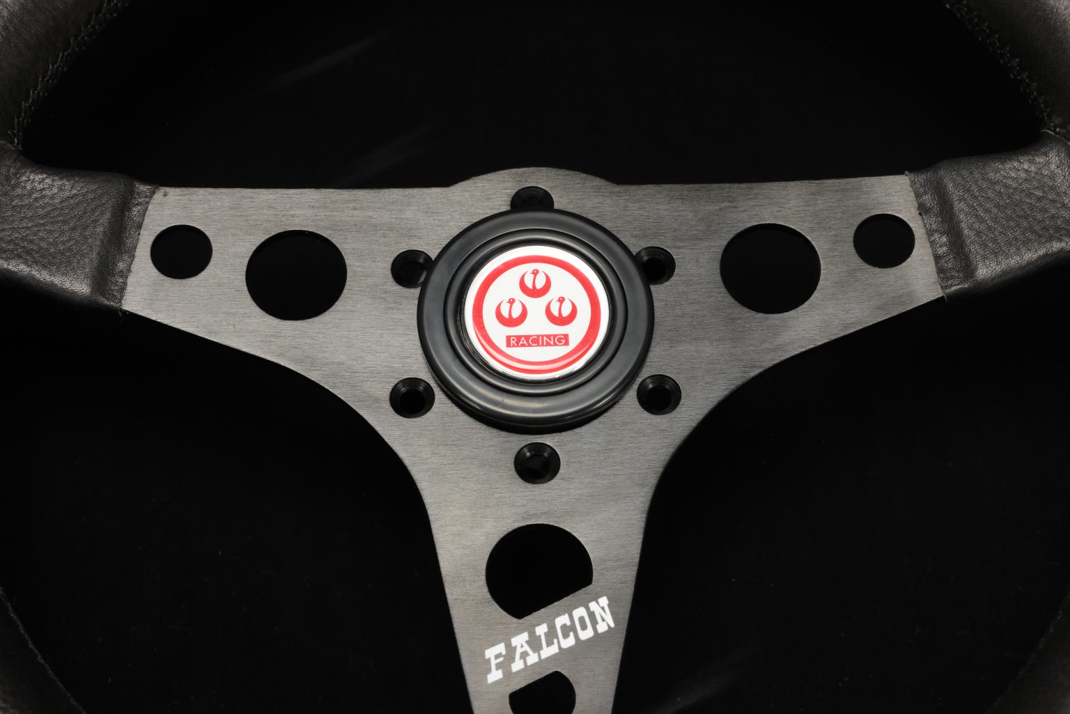 ファルコンステアリング（ブラック） | FALCON ファルコンディストリィ