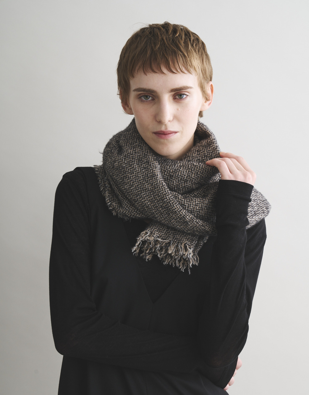 Alberto｜ファリエロ サルティ オンライン｜Faliero Sarti Online【公式】