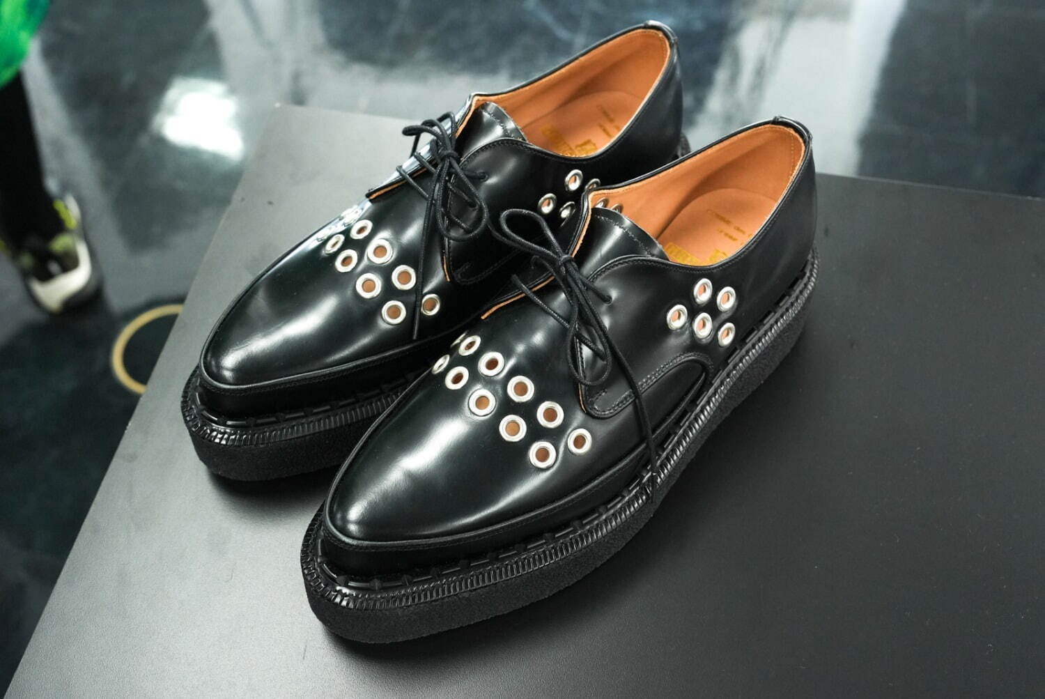 コム デ ギャルソン・オム プリュス×ジョージコックスのクリーパー