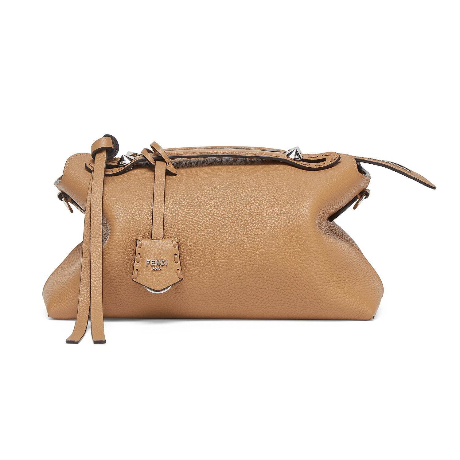 フェンディ24年秋冬「バイ ザ ウェイ セレリア」バッグ、柔らかシボ