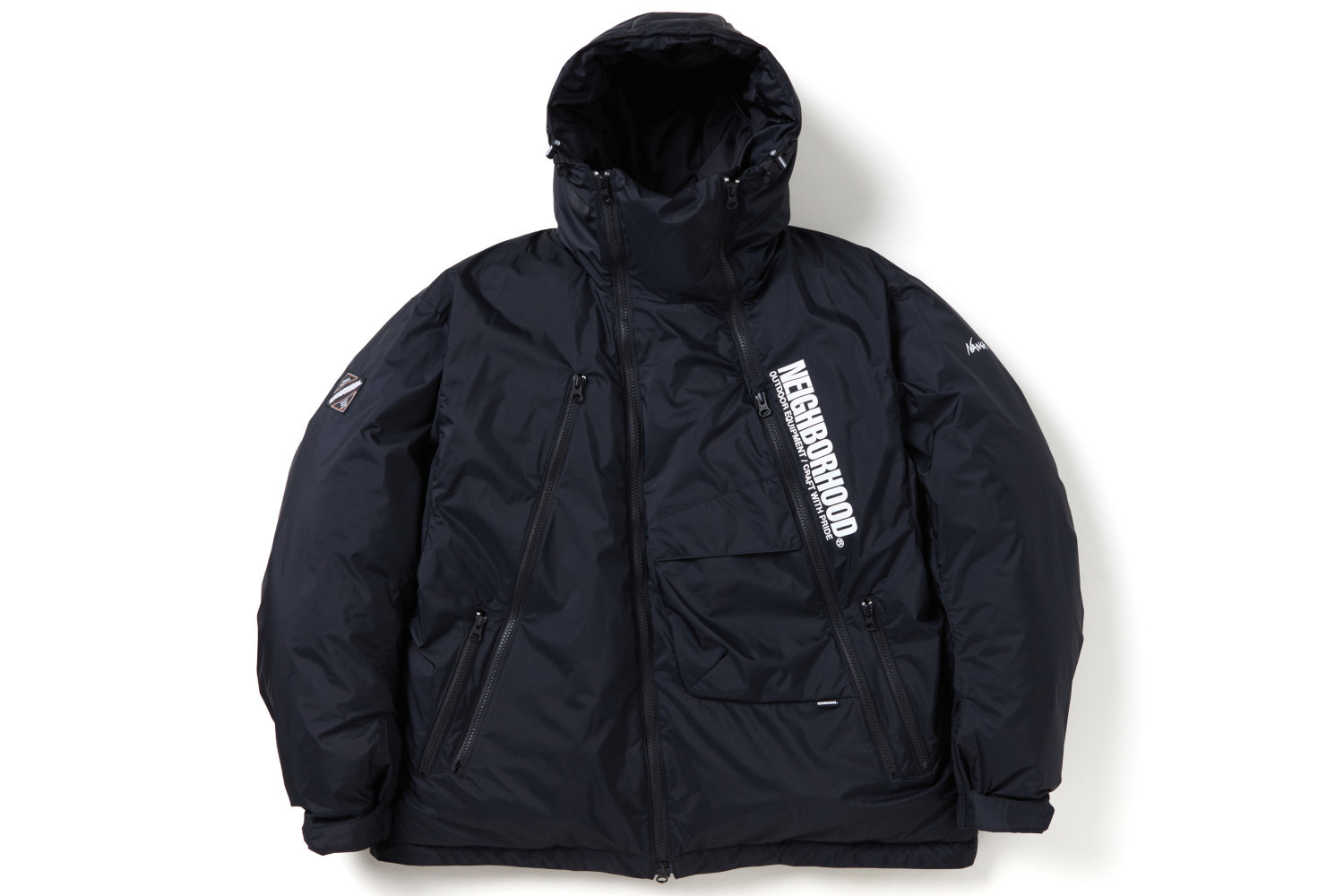 ネイバーフッド×ナンガ、防水透湿素材“オーロラテックス”ダウン