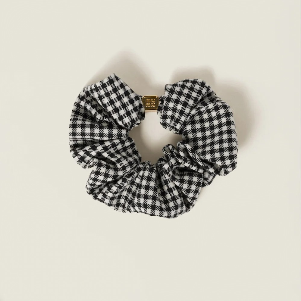 ミュウミュウ24年冬ヘアアクセサリー、