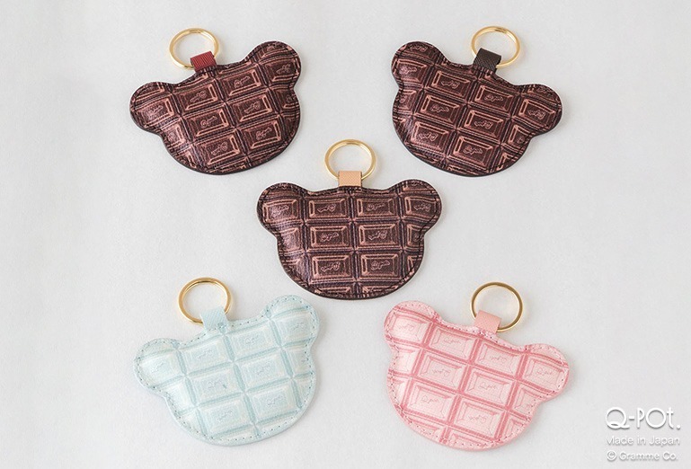 Q-pot.2025年福袋、“鏡餅おばけちゃん”の限定チャーム＆板チョコ風
