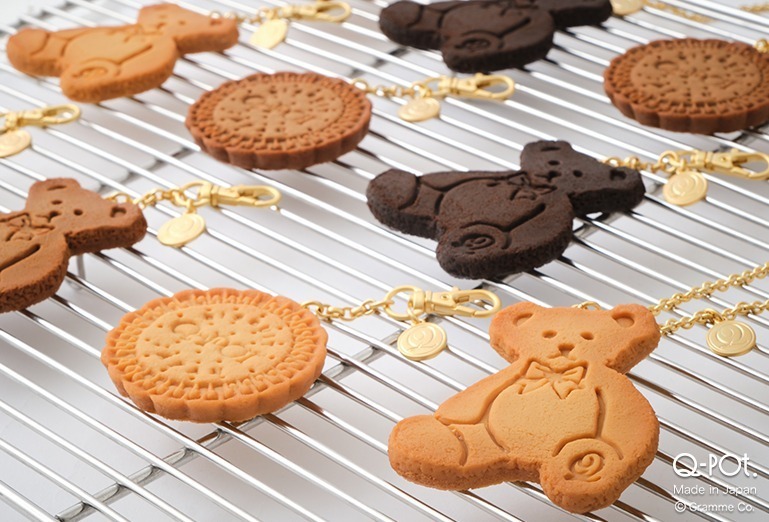 Q-pot.“焼きたてクッキー”アクセサリー、テディベアネックレス