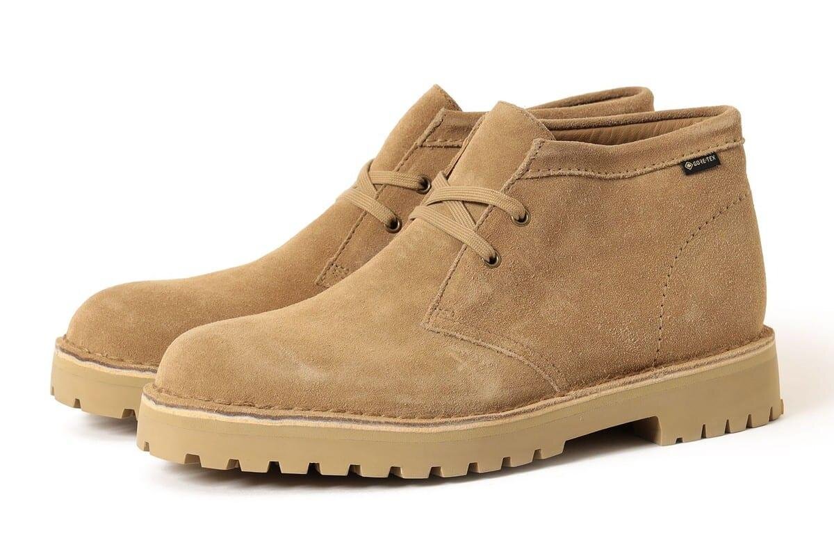 クラークス オリジナルズ×ビームスのシューズ、「デザートブーツ」が