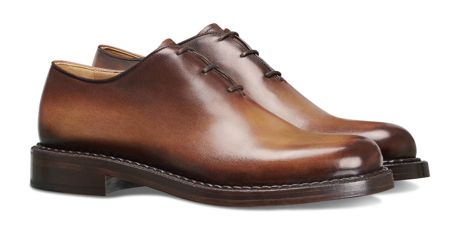 ベルルッティのレースアップシューズ「アレッサンドロ 1895」外側に