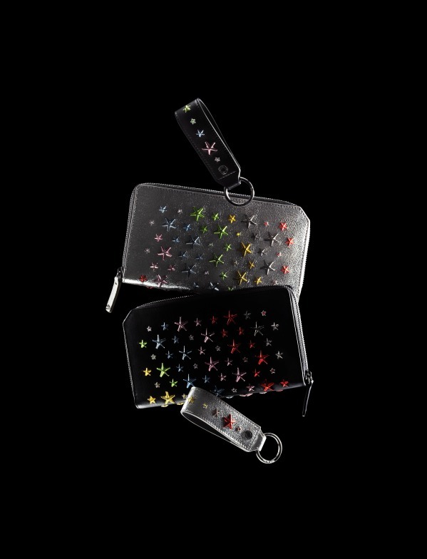 ジミー チュウから「スタースタッズ」コレクション、カラフルな虹色