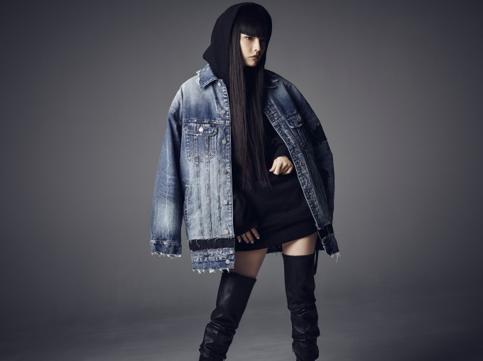 EXILE NAOTOや秋元梢らと西川ダウンがコラボ - ダウンジャケットやMA-1