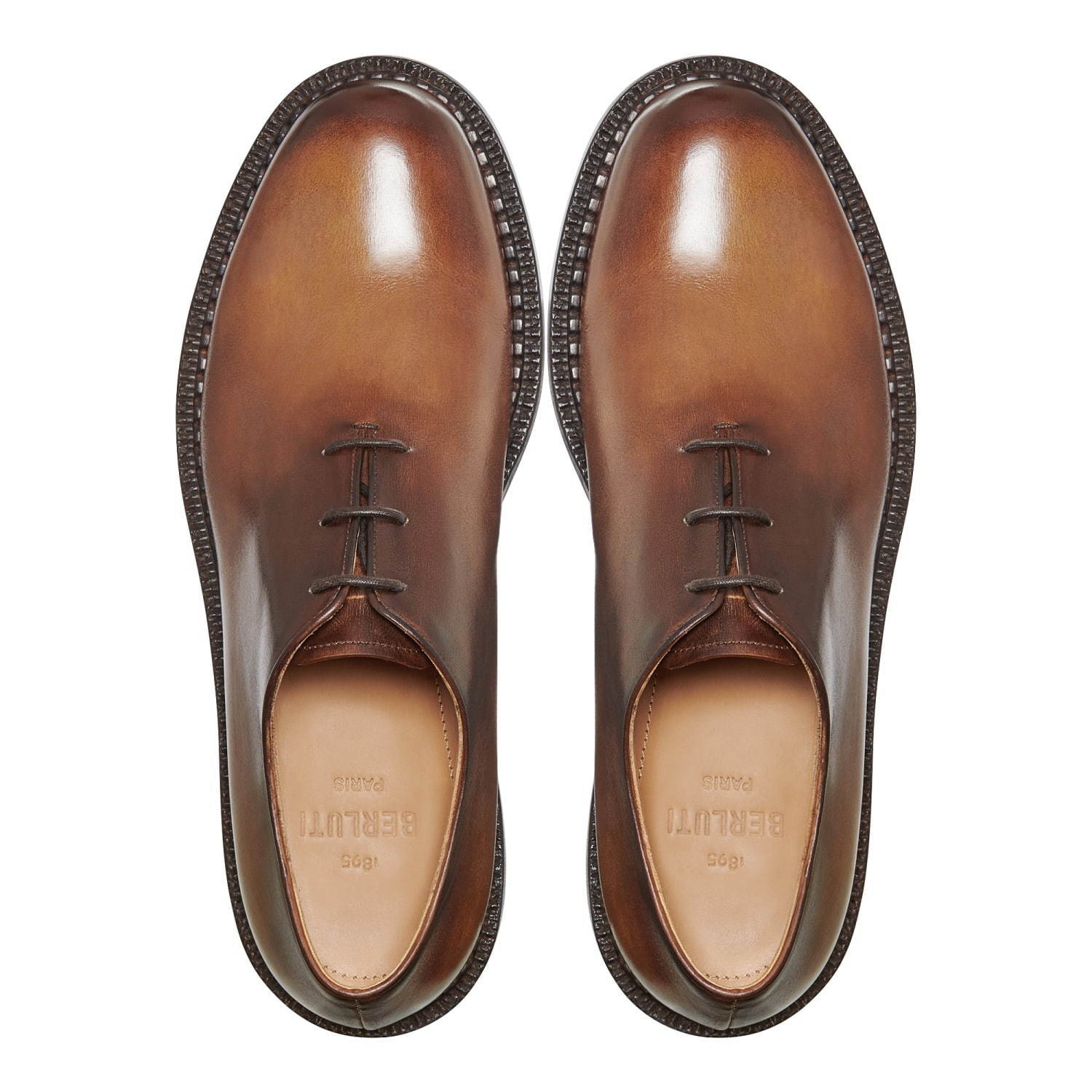 ベルルッティのレースアップシューズ「アレッサンドロ 1895」外側に