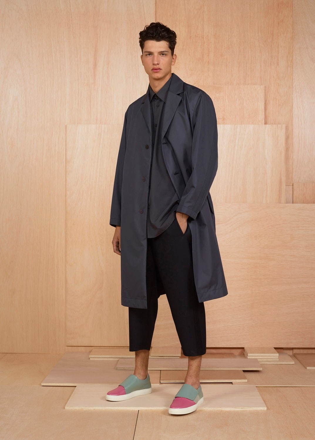 イッセイ ミヤケ メン“草木花”が着想の新作、花ジャカード素材の