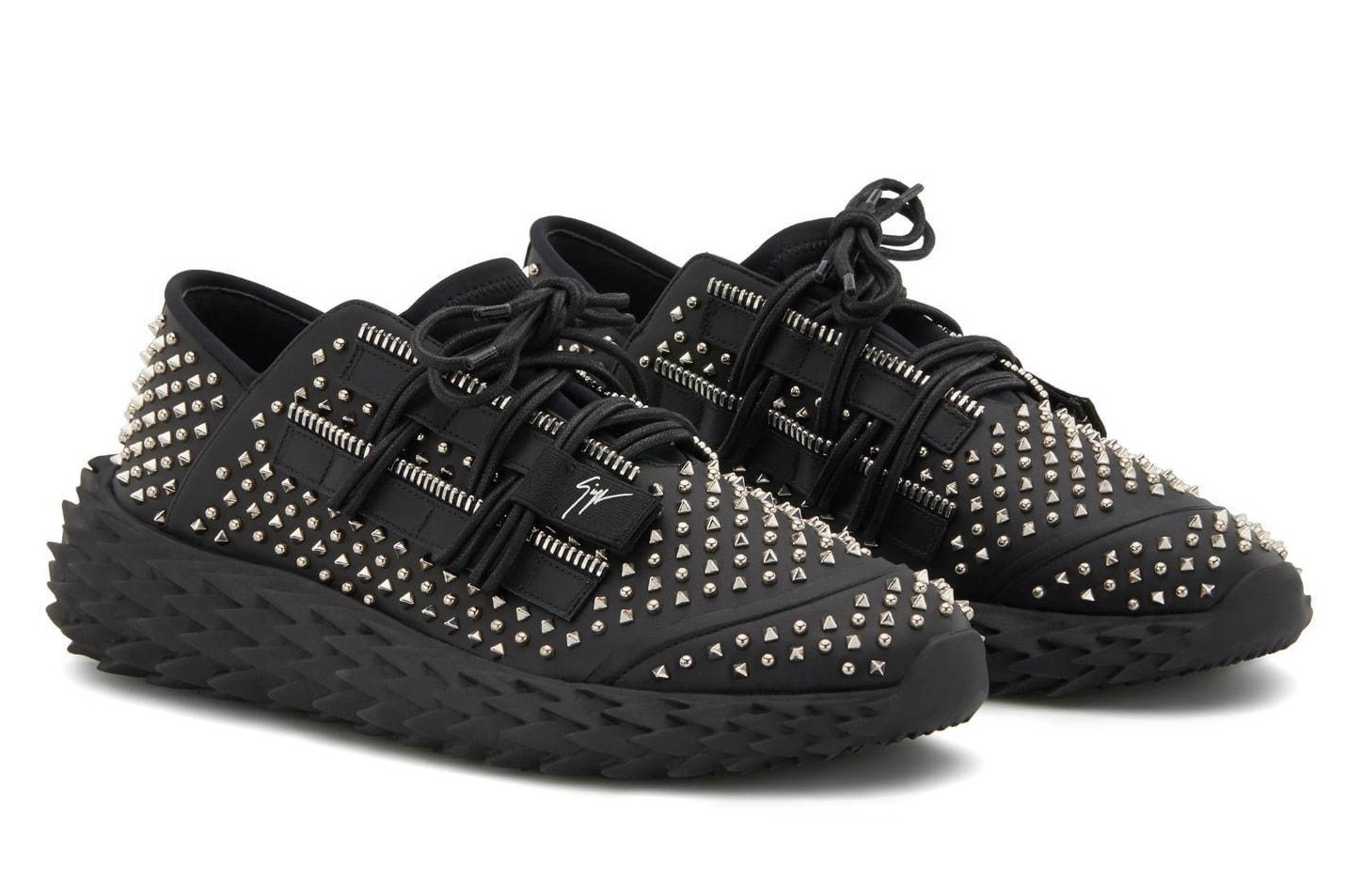 ジュゼッペ ザノッティ(GIUSEPPE ZANOTTI) ニュース一覧