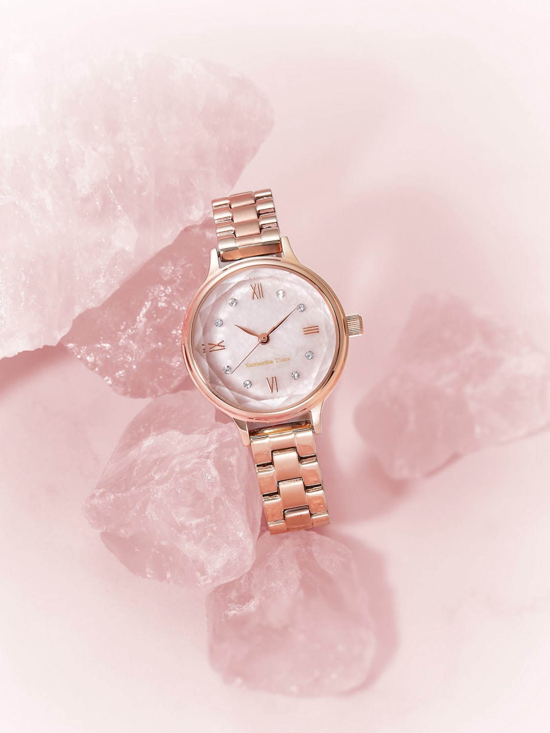 サマンサティアラの20年クリスマスジュエリー、「ローズクォーツ」輝く