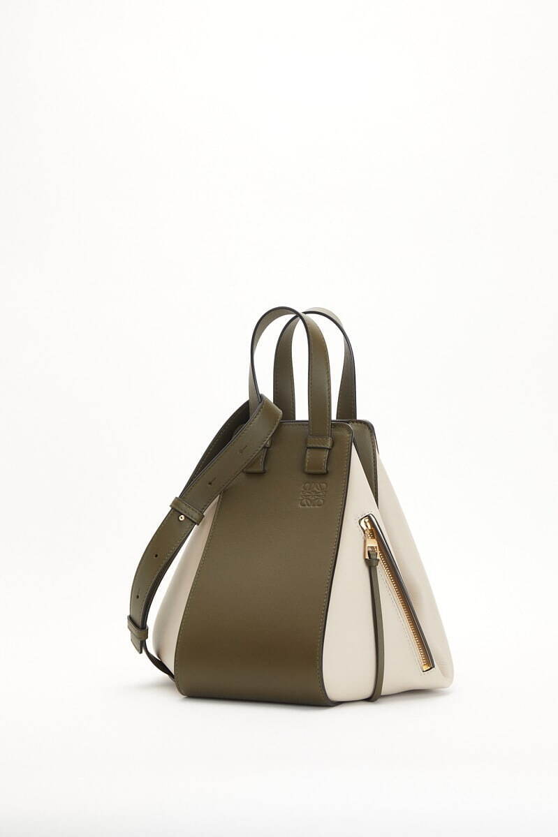 ロエベの「ハンモック バッグ」20年秋冬“深みあるニュアンス色”の新作