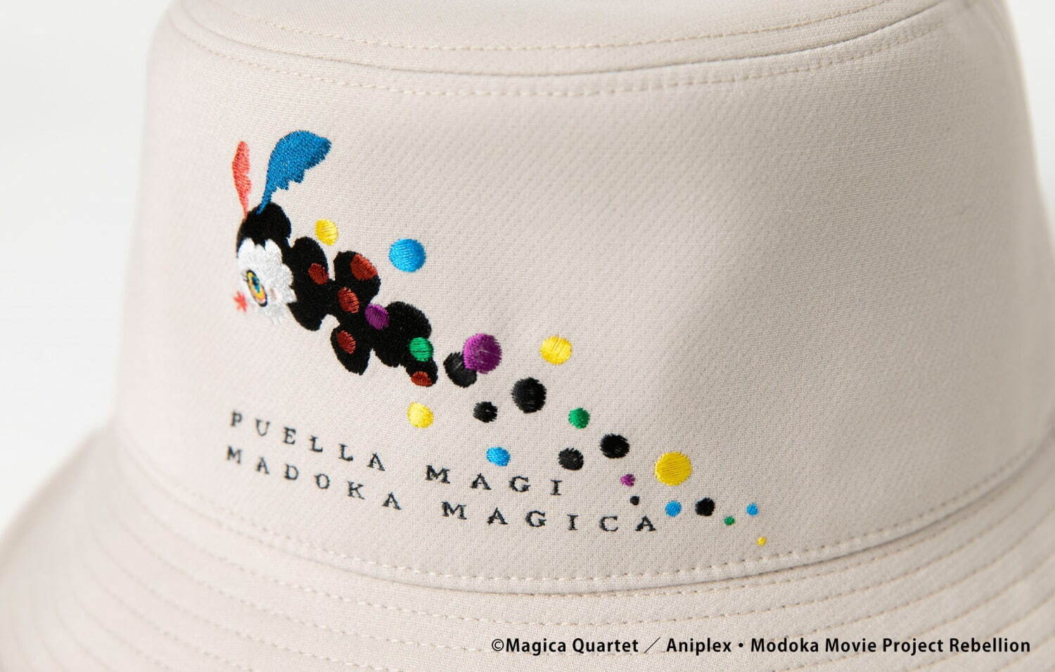 CA4LA×魔法少女まどか☆マギカ、魔女総柄のバケットハットや“お菓子の