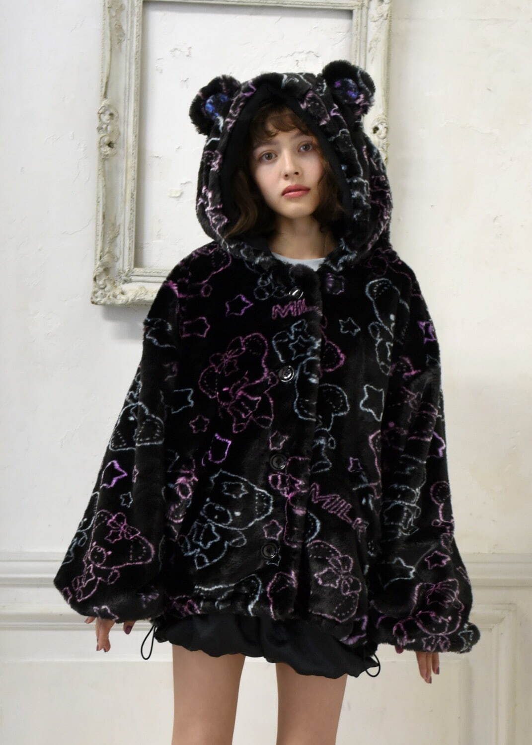 ミルク×サンリオ「リトルツインスターズ」“仮面舞踏会を楽しむキキ