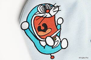 CA4LA「ドラえもん」などキャラ総柄裏地のベレー帽、藤子・F・不二雄の