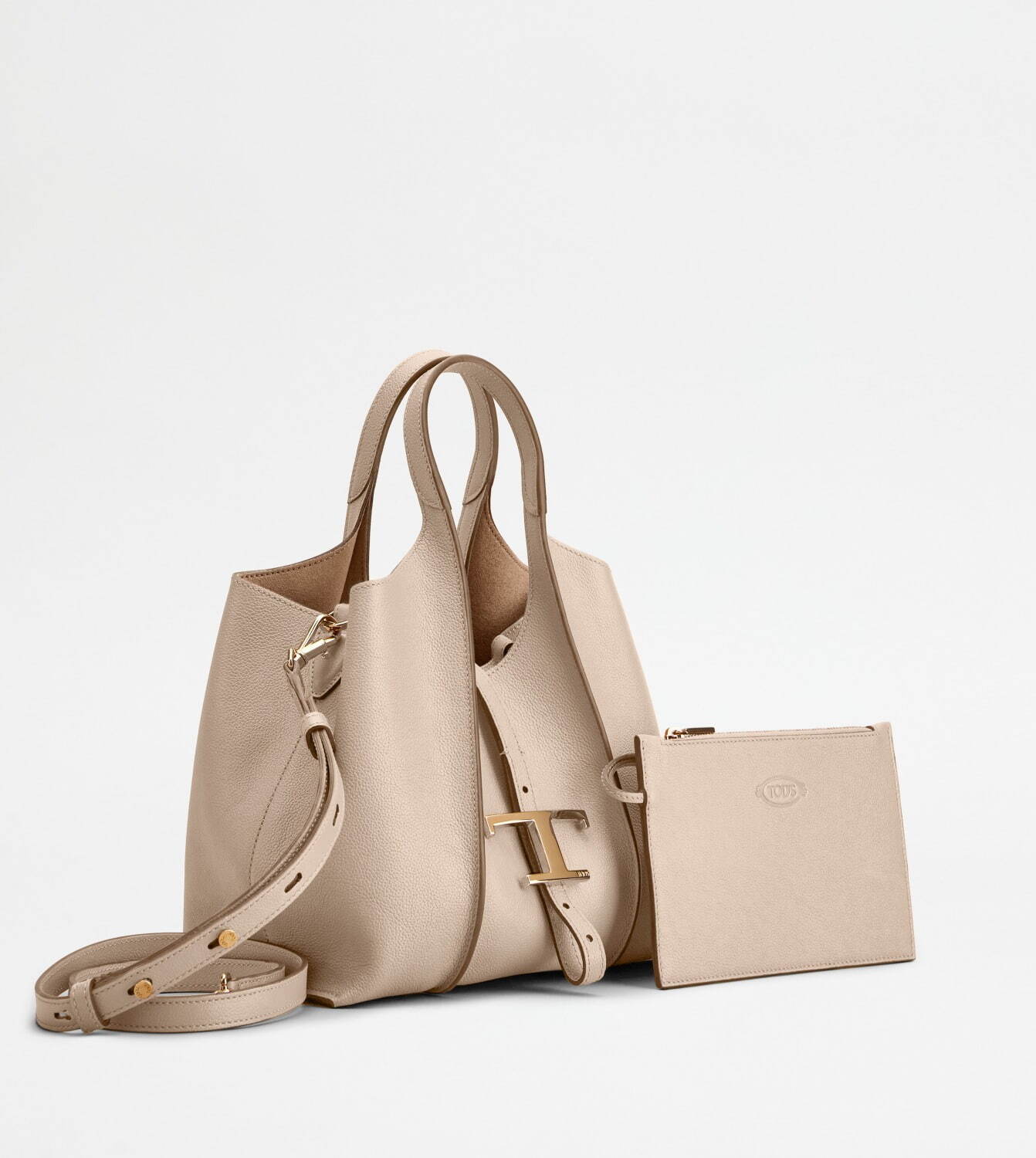 写真10/20｜トッズの人気バッグ「T タイムレス」に新ミニサイズ