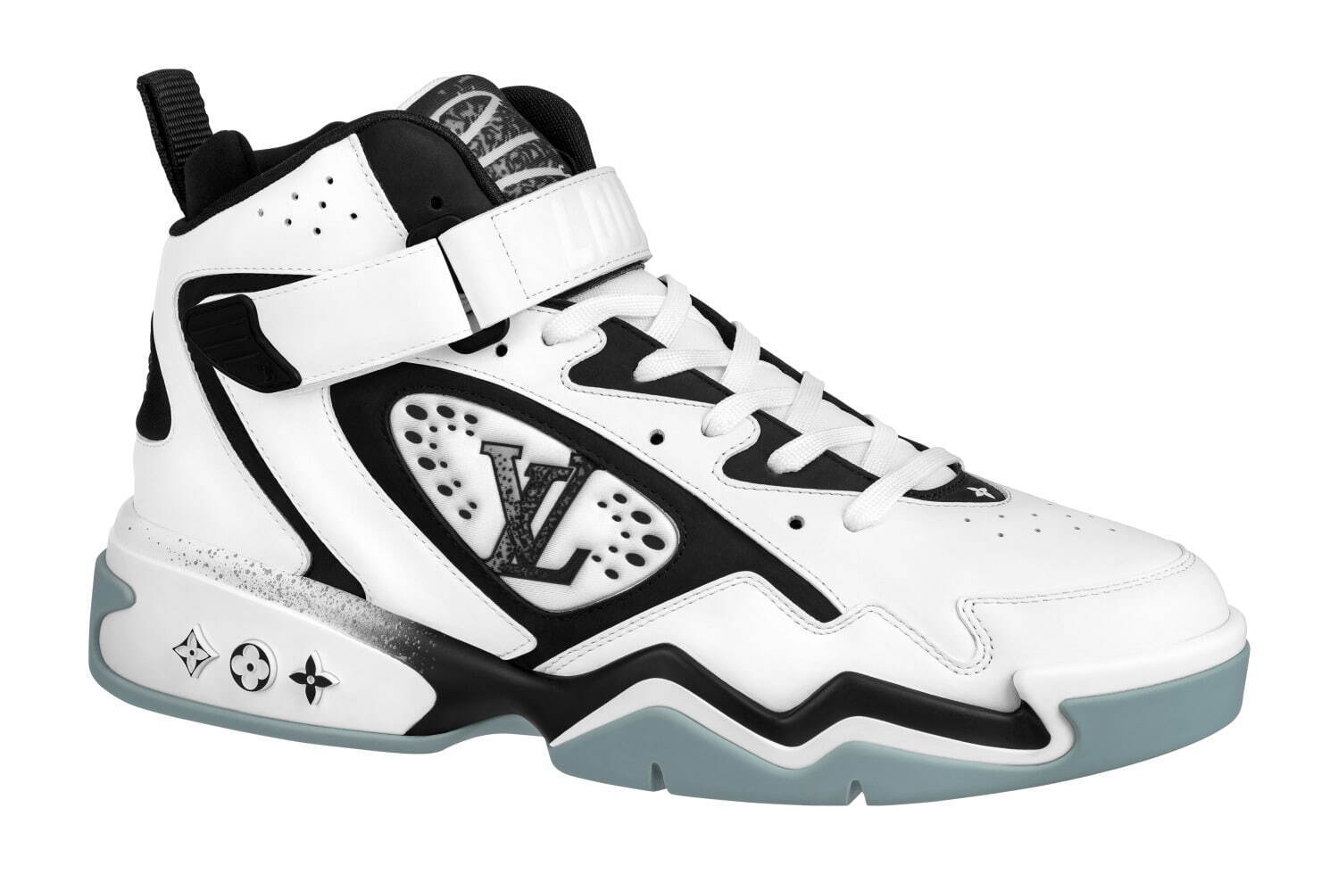 ルイ・ヴィトンのメンズスニーカー「LV トレイナー」にハイカットの