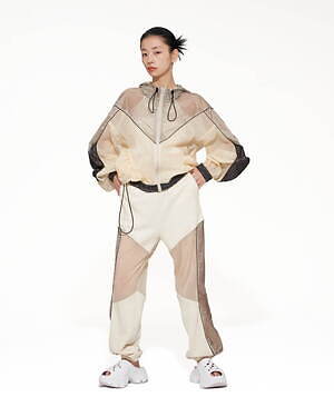 シングス ザット マター新作トレーニングウェア“透け感”ブルゾンや