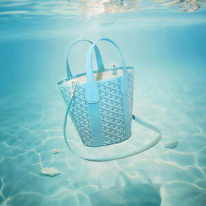 ゴヤール“タツノオトシゴ刺繍”限定トートバッグ、ターコイズカラーの