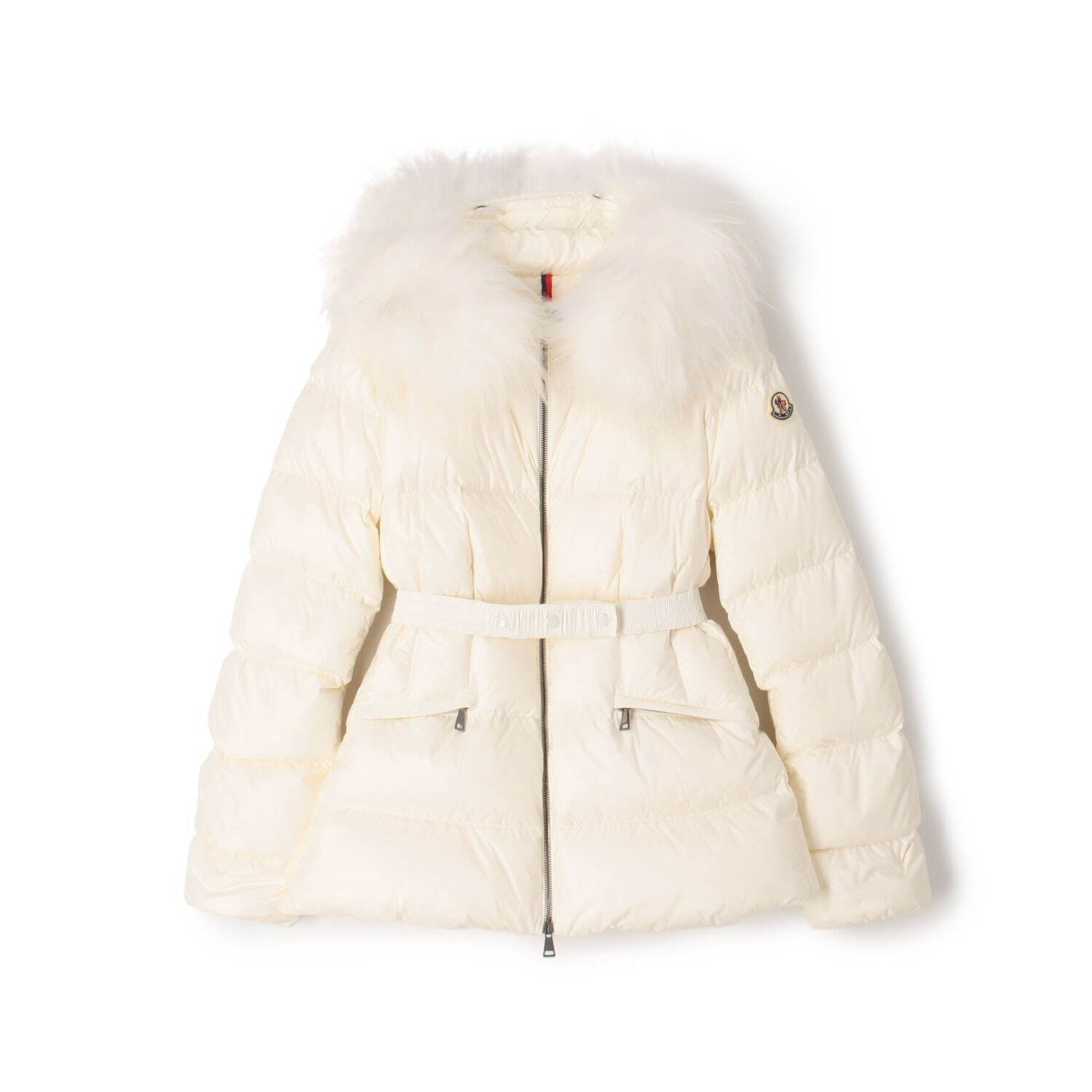 モンクレールから上品ホワイト＆テディ素材のダウンジャケット、名古屋