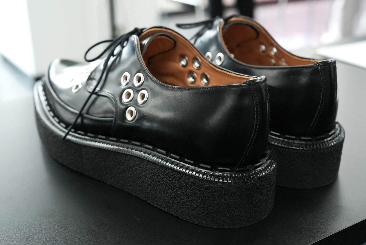 コム デ ギャルソン・オム プリュス×ジョージコックスのクリーパー