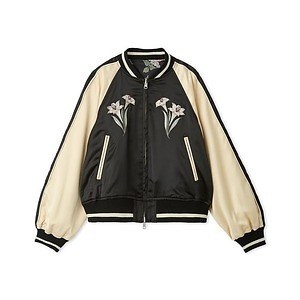 リリー ブラウン×ケイタマルヤマの“花刺繍”スカジャン、花柄フリル