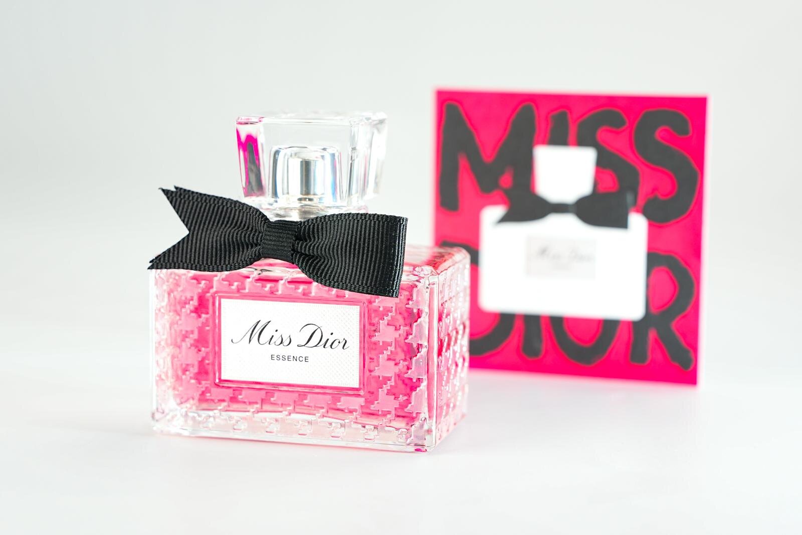 ミス ディオール エッセンス」