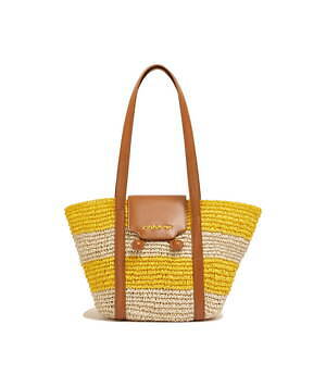 マルニの夏色ボーダー柄「トランカルー」かごバッグ、牛革とラタン編み