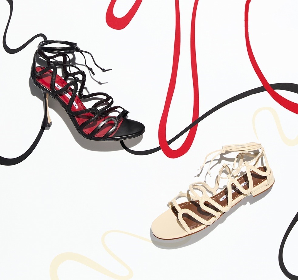 マノロ ブラニク25年春夏、グレコ・ローマ時代のサンダル着想“うねうね