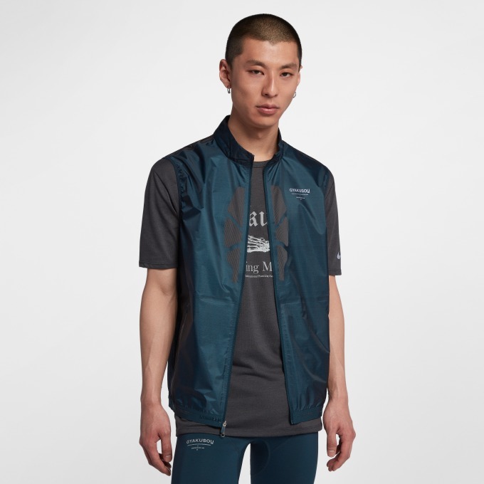 ナイキ×アンダーカバー高橋盾「GYAKUSOU」新作ランニングジャケット