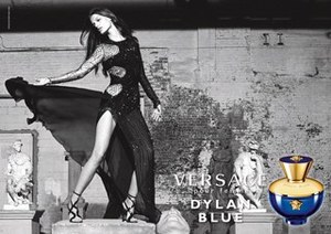 ヴェルサーチのウィメンズ新香水「ディランブルー フェム オーデ