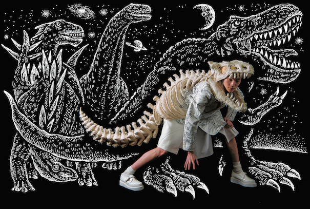 コム デ ギャルソン・川久保玲のインタビュー＆パリコレ裏側も掲載