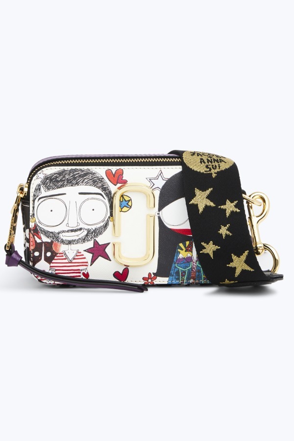 マーク ジェイコブス×アナ スイ、デザイナー2人のイラストをあしらった