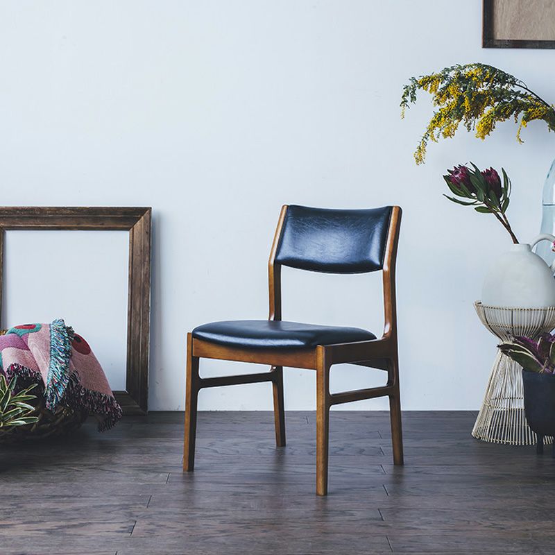 カリモク60+ アームレスダイニングチェアスタンダードブラック