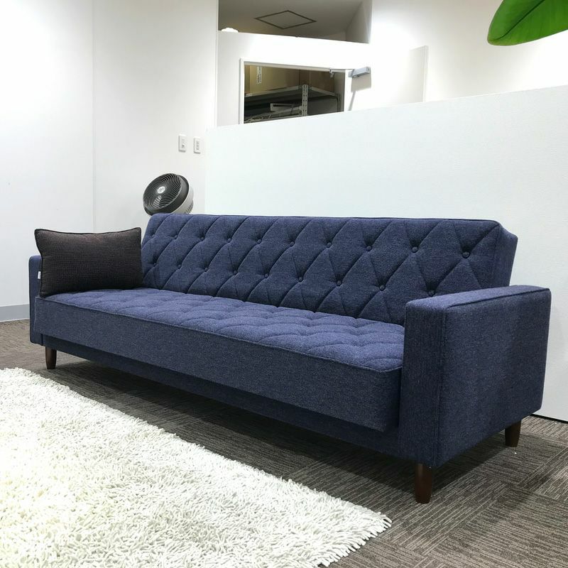 カリモク60 スリーピングソファタープブルー（ダークウォールナット色